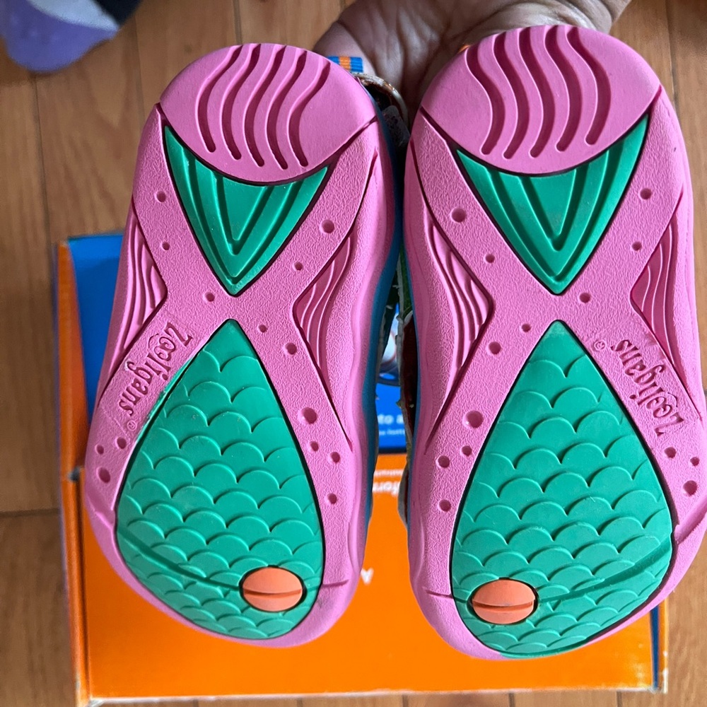 ZOOLIGANS GIRLS WATER SANDAL - Picture 4 of 4